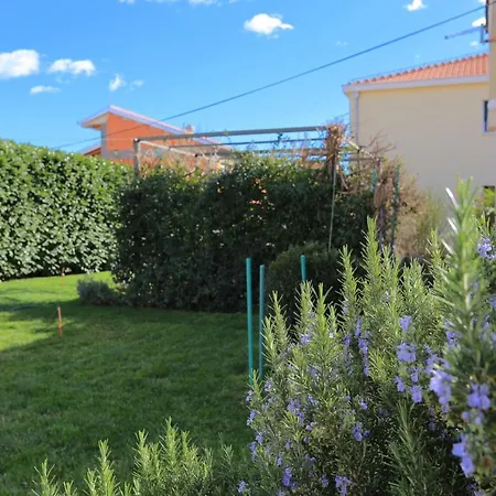 Сasa de vacaciones Family Friendly House With A Parking Space - 19247 Trogir
